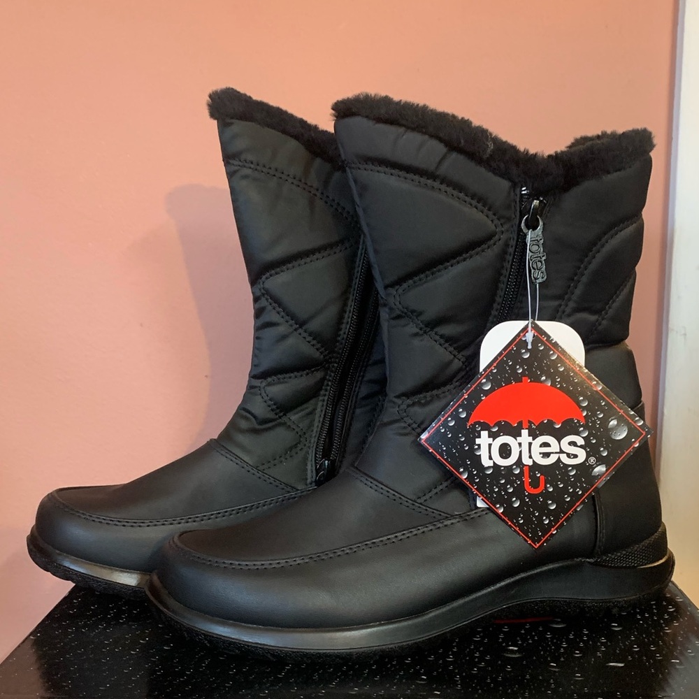 NWT Totes Waterproof Rainboots Black size 9